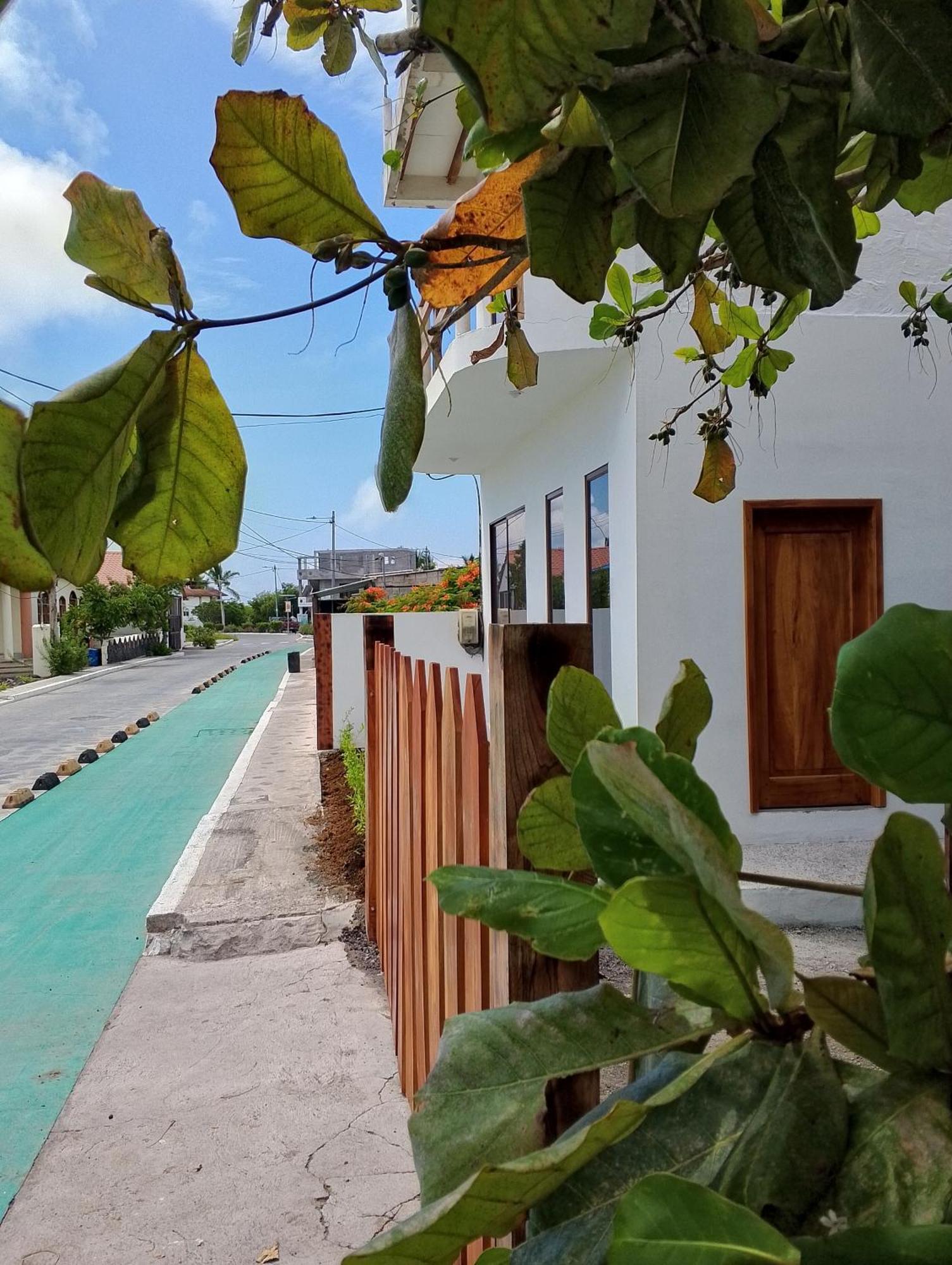 Casa Almendro Apartment Puerto Villamil Exterior photo
